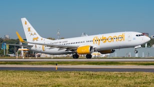 El avión recibió el impacto de un rayo rumbo a Córdoba.