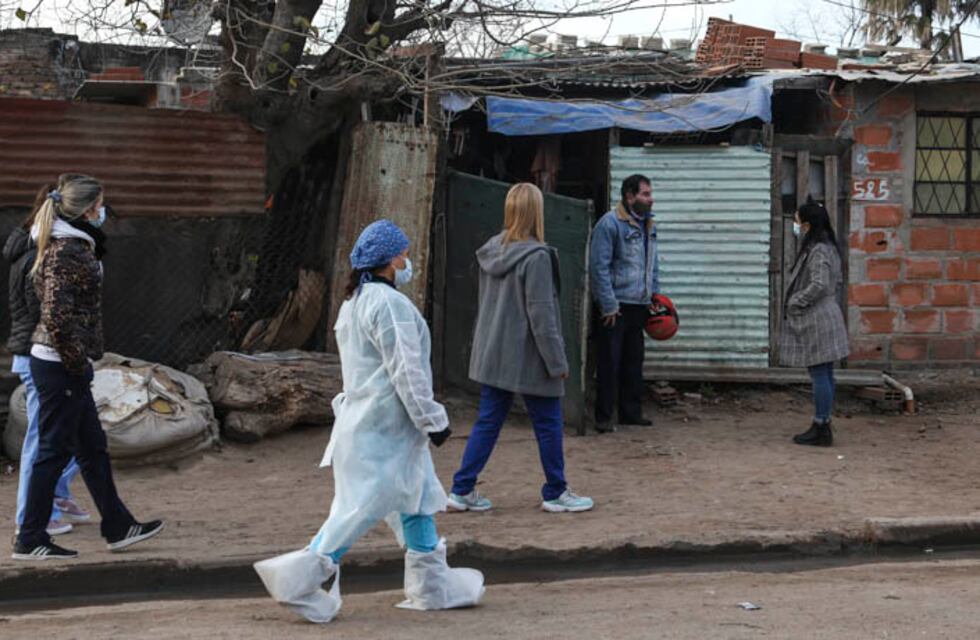 Cabín 9: el gobierno santafesino comenzó a vacunar en los centros de salud barriales