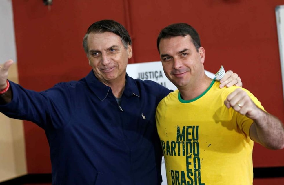 El hijo de Bolsonaro y un mensaje ambiguo tras la derrota de su padre: “Gracias por darle la mayor votación de su vida”