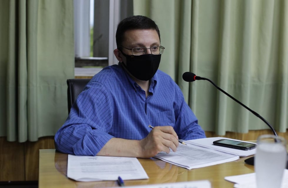 Lisandro Mársico, disconforme con las respuestas de Amalia Galantti