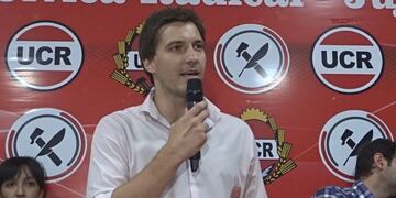 El diputado Adriano Morone cuestionó la presencia del ministro Aníbal Fernández en Jujuy.