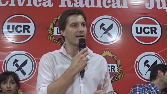 El diputado Adriano Morone cuestionó la presencia del ministro Aníbal Fernández en Jujuy.