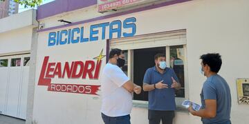 Visita a uno de los emprendedores locales