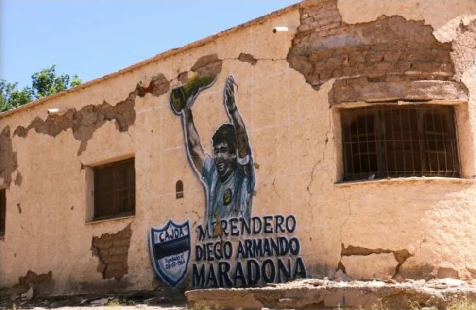El mural de Maradona y el “milagro” que se hizo viral