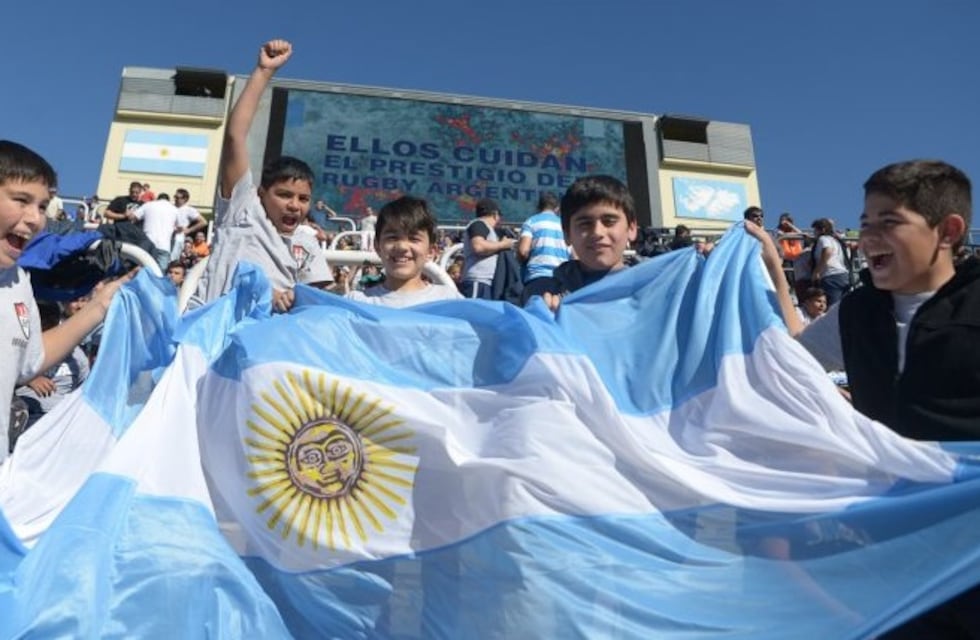 Alumnos abanderados en Mendoza recibirán entradas para ver a Los Pumas