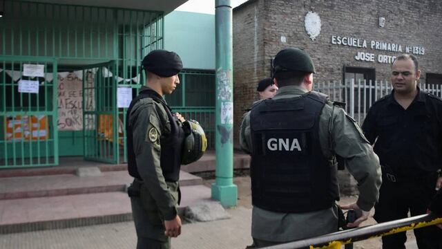 Gendarmería Nacional fue a patrullar la zona cerca de la primaria José Ortolani tras la denuncia.