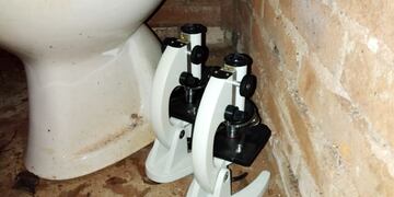 Robo en la Escuela Provincial N°407: los objetos fueron hallados en un monte y un quincho