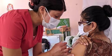 Jujuy habilita nuevos vacunatorios y amplía la edad de cobertura.