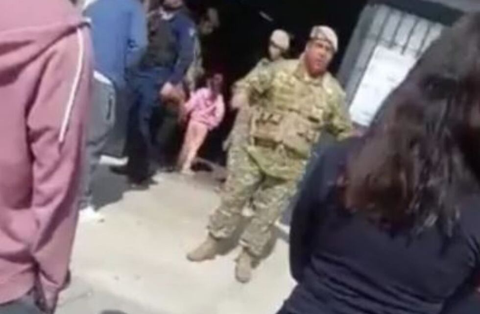 Insólito: un militar recomendó votar en blanco ante la falta de boletas en una escuela de Las Hera