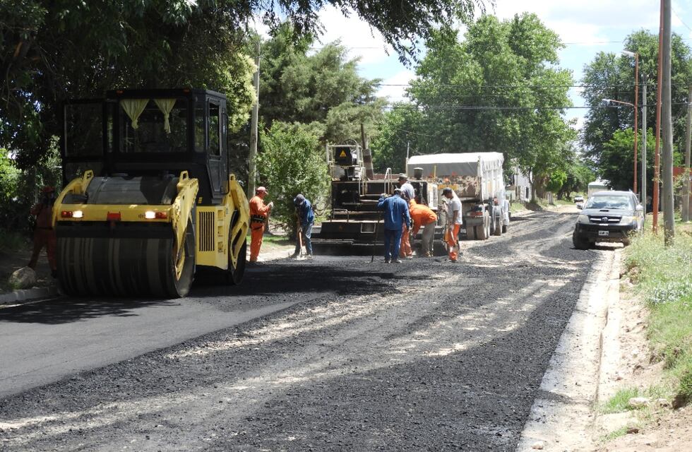 Continúa la obra de pavimentación en Nueva Bahía Blanca