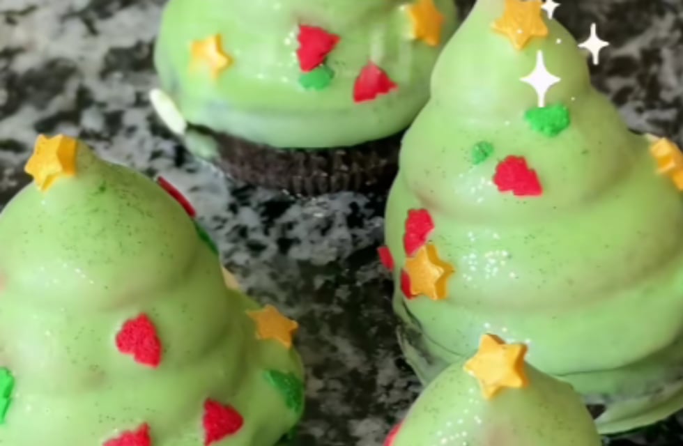 Cómo hacer unos arbolitos de Navidad de dulce de leche: la receta ideal para la mesa dulce de estas Fiestas