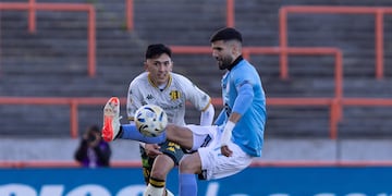 Lisandro López, ante Aldosivi. (Prensa Belgrano).
