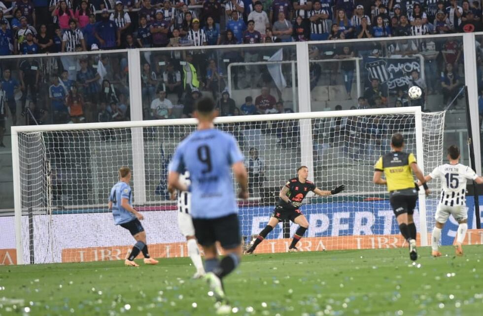 Nahuel Losada, figura del Talleres-Belgrano: “Veníamos a hacer historia y no se nos dio”