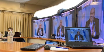 Manzur participó en la videoconferencia con el presidente por el aumento de casos de coronavirus.