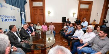 Se siguen sumando gremios a los acuerdos salariales con el Gobierno provincial.