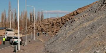 Desmoronamiento del cerro de la Virgen en Chos Malal.