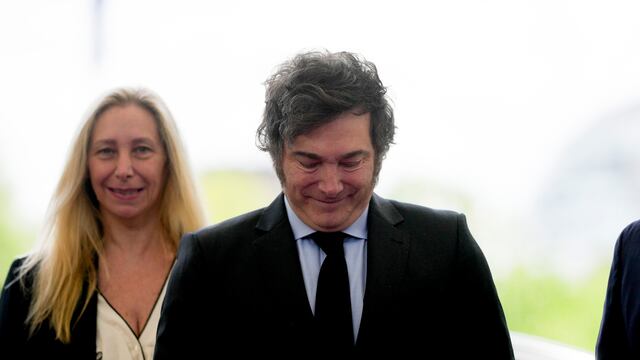 Javier Milei junto a su hermana Karina.