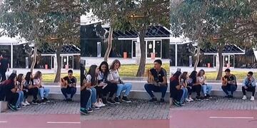 El villamariense se volvió viral al sorprender a los peatones con su voz.