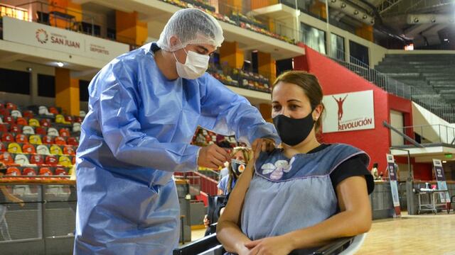 La vacunación tuvo una buena acogida entre el sector docente. SI San Juan