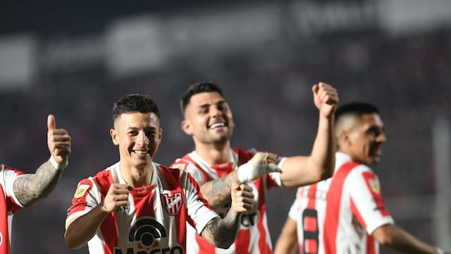 Alta Córdoba de fiesta. Instituto ganó y es puntero (Javier Ferreyra / La Voz).