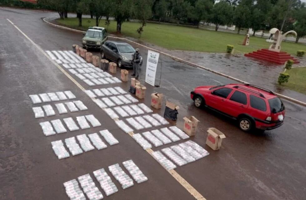 Tras evadir un control, abandonaron millonario cargamento de cigarrillos