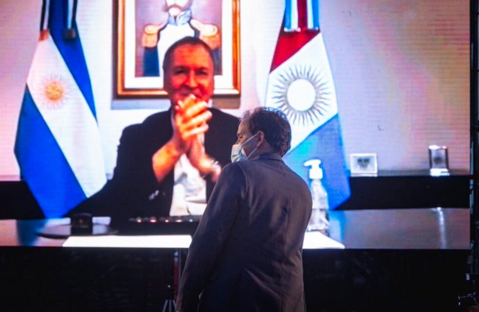 Juan Schiaretti felicitó a Juan Manuel Llamosas y al pueblo de Río Cuarto