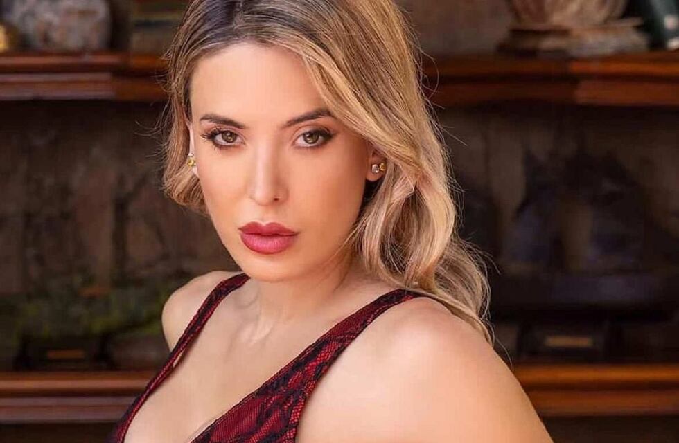 Jesica Cirio compartió las fotos de su semana en Instagram: “Haciéndome la sexy en el espejo”