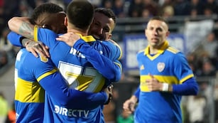 Boca fue mucho más y derrotó cómodo a Gimnasia en el Bosque.
