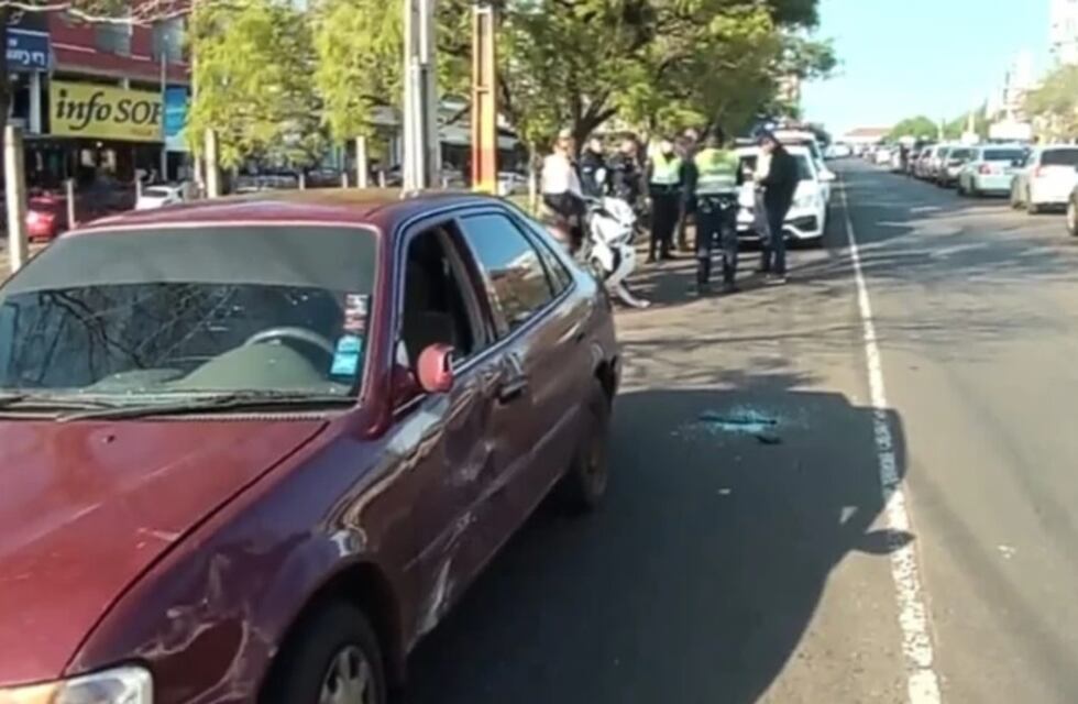 Realizó una mala maniobra en Encarnación y provocó un siniestro vial: dos misioneras heridas