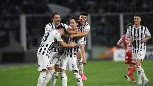 Matías Galarza marcó el 4-0 de Talleres ante Barracas por la Copa de la Liga Profesional 2023.