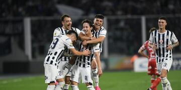 Matías Galarza marcó el 4-0 de Talleres ante Barracas por la Copa de la Liga Profesional 2023.