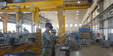 HÍBRIDO. Las industrias están incorporando nuevas tecnologías de manera acelerada, aunque el éxito no está necesariamente en las herramientas, sino en la estrategia. (La Voz / Archivo)