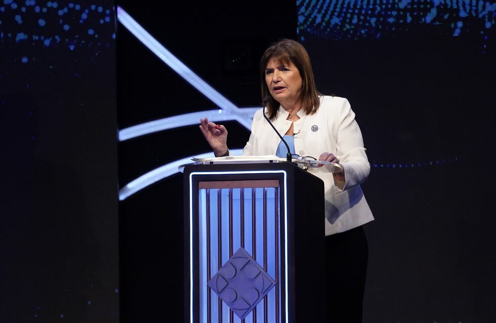 Antes del debate, Patricia Bullrich encabezó una cumbre privada Mauricio Macri  y otros referentes de JPC