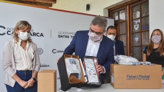 Jalil entregó nuevos equipos para el Hospital “Carlos G. Malbrán”