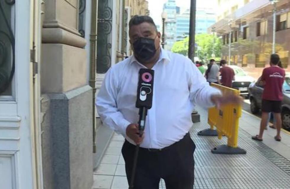 Cómo está Carlos Ferrara, el cronista de Telenueve que se desmayó en pleno aire