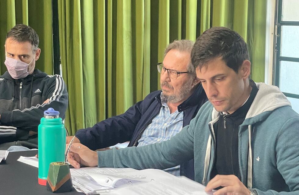 Fitosanitarios: para Leonardo Viotti, las cortinas forestales son tan importantes como el control del Municipio