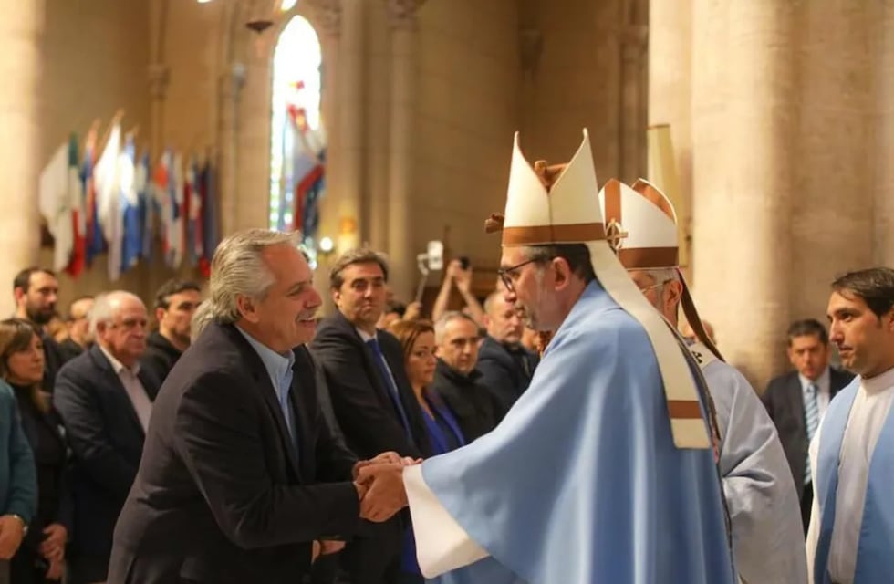 Tras la fuerte presencia del oficialismo en la “Misa por la paz y la fraternidad”, el arzobispo pidió disculpas: “Metí la pata”
