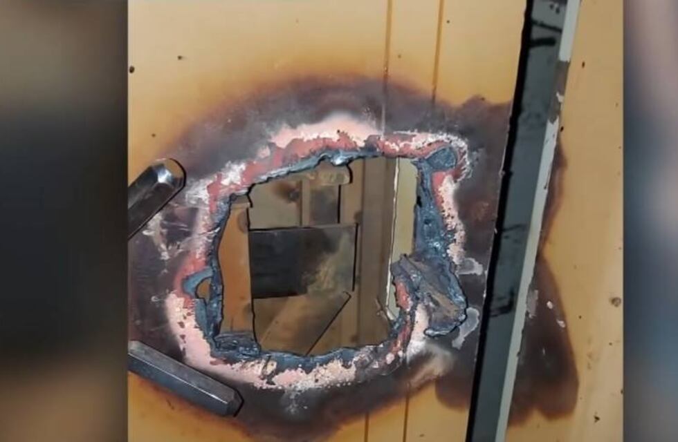 Entraron por la casa del intendente de Carcarañá a robar un supermercado