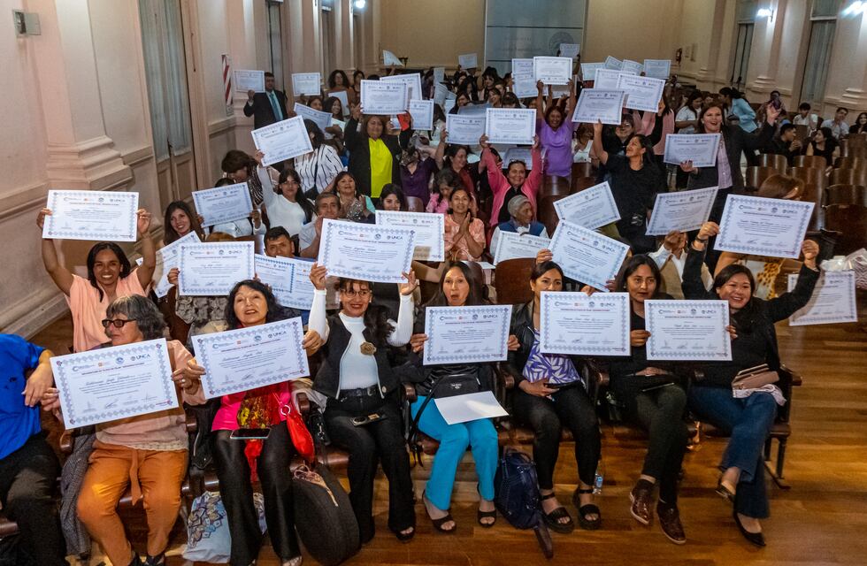 Diplomatura en Tejido en Telar: un puente entre tradición y futuro