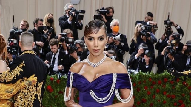 Anitta en la gala de los MET 2022.