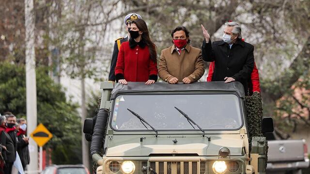 Gustavo Sáenz junto al presidente, Alberto Fernández y la intendente de Salta Capital, Bettina Romero