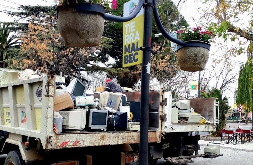 Campaña de recolección de residuos electrónicos en Luján de Cuyo