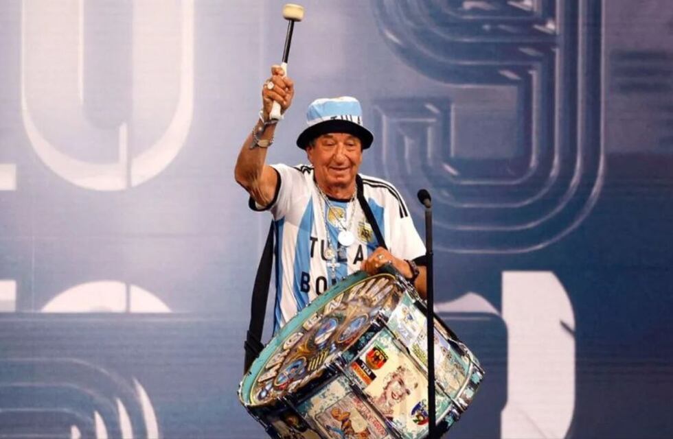 "Tula", el hincha de la Selección reconocido por los premios The Best, está internado en grave estado