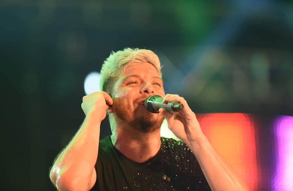 Su madre pedía ayuda para festejarle los 15 y fue sorprendida por su ídolo Damián Córdoba