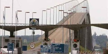 Puente Internacional general San Martín
