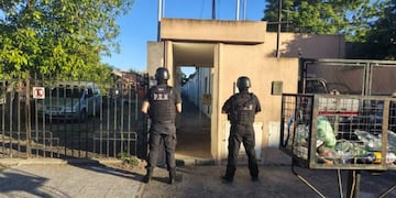 Punta Alta: investigan estafas con tarjetas robadas a pacientes del Hospital Naval