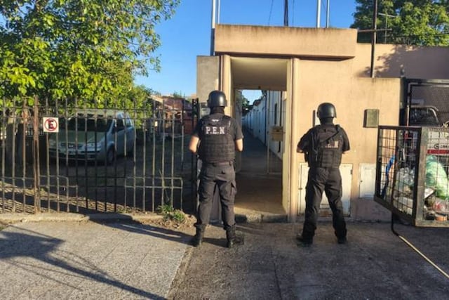 Punta Alta: investigan estafas con tarjetas robadas a pacientes del Hospital Naval