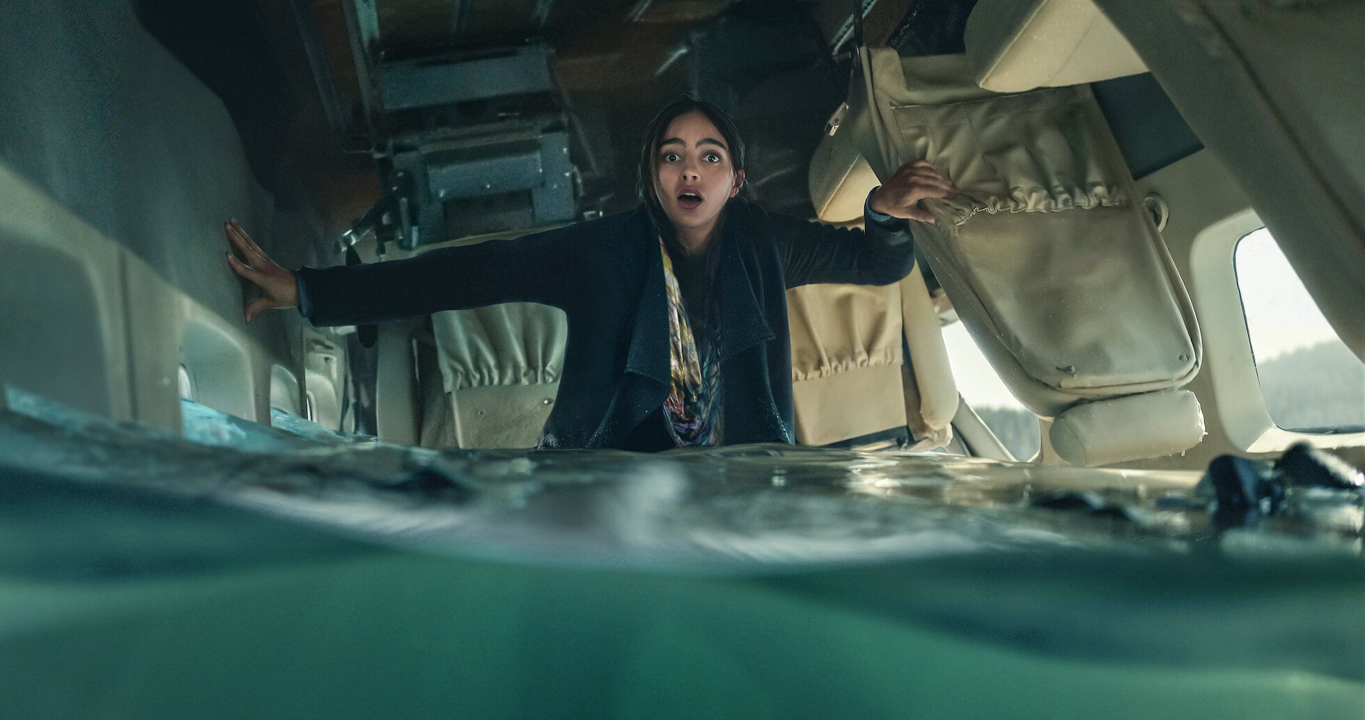 La miniserie referida es estadounidense.