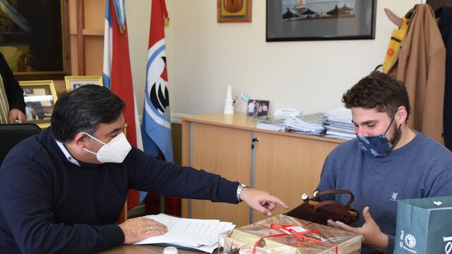 El uruguayense Sebastián Tommasi logró la medalla de oro como parte de la delegación argentina. Tommasi y el equipo técnico fueron reconocidos por el Intendente, Martín Iliva.