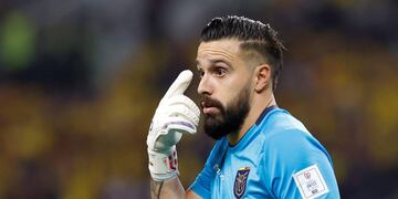 El arquero de 35 años recibió tres goles en la fase de grupos.